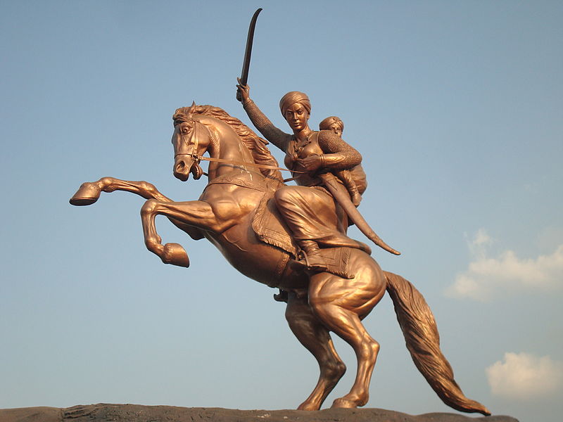 rani laxmi bai statue to be installed near idgah as high court rejected waqf1