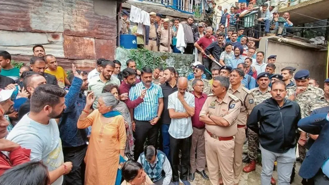 tension at sanjauli mosque in shimla hindu organizations demanding demolition of illegal construction2