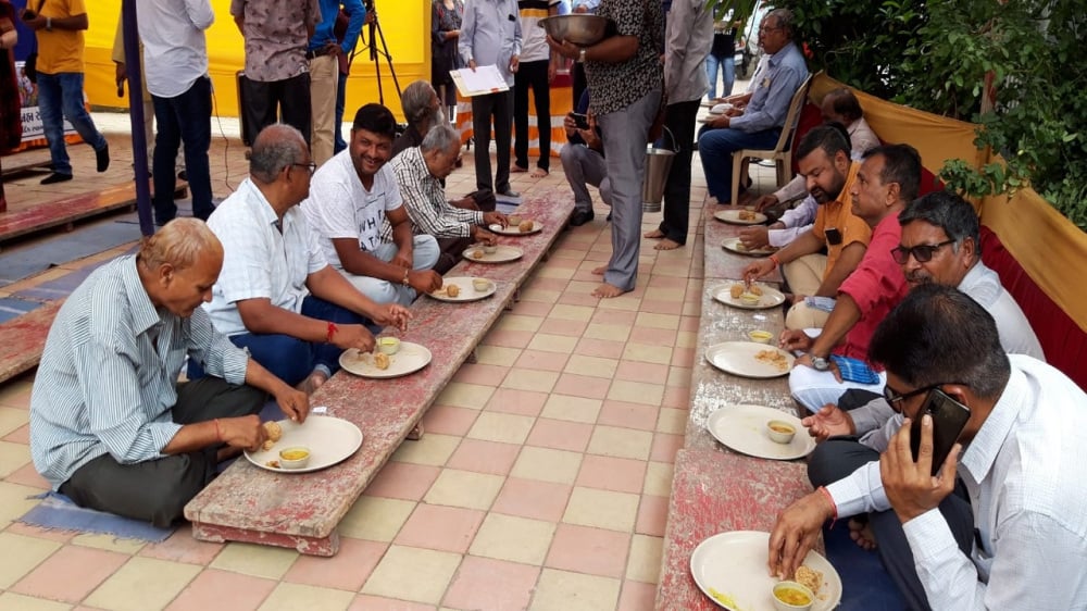 unique laddu eating contest hosted in jamnagar on occasion of ganesh chaturthi1