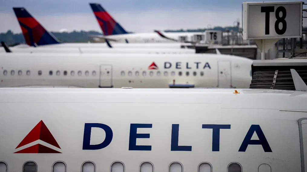 delta airlines suspends food service in more than 200 detroit flights due to food safety issue2