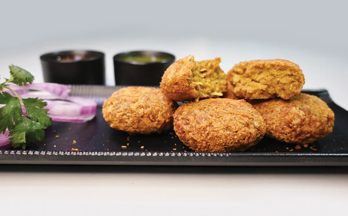 have you ever eaten sattu tikki know how to make sattu ki tikki at home put these ingredients serve this snacks with green chutney1