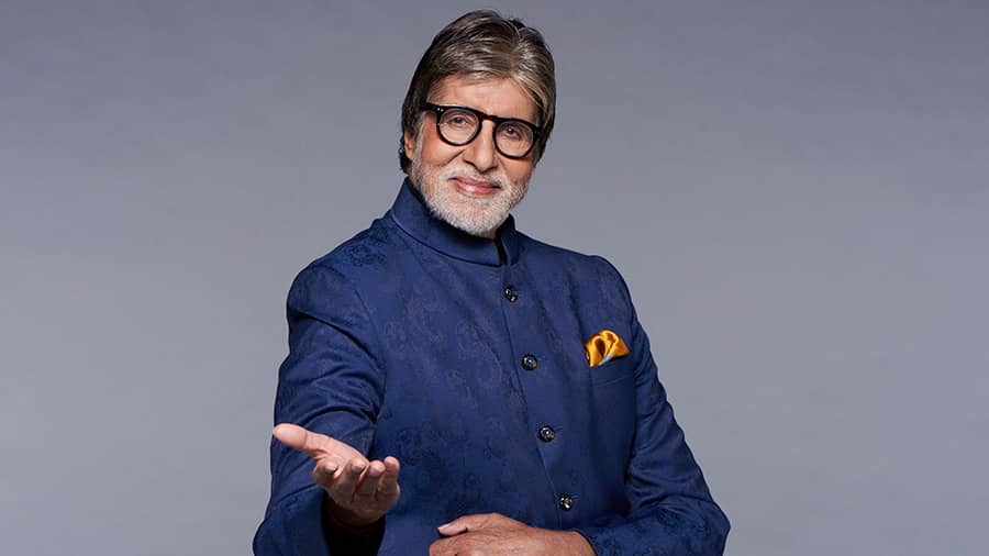 hbd big b amitabh bachchan celebrates his birthday twice a year know when and why1