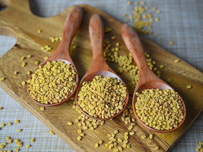 how to make fenugreek and hibiscus hair mask to prevent hairfall1