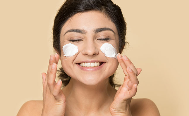 if you want to restore the lost glow on your face during festivals then try these face packs2