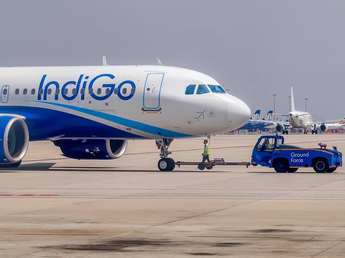 indigo airline swings into the red with 987 crore rs loss first in two years detail is here1