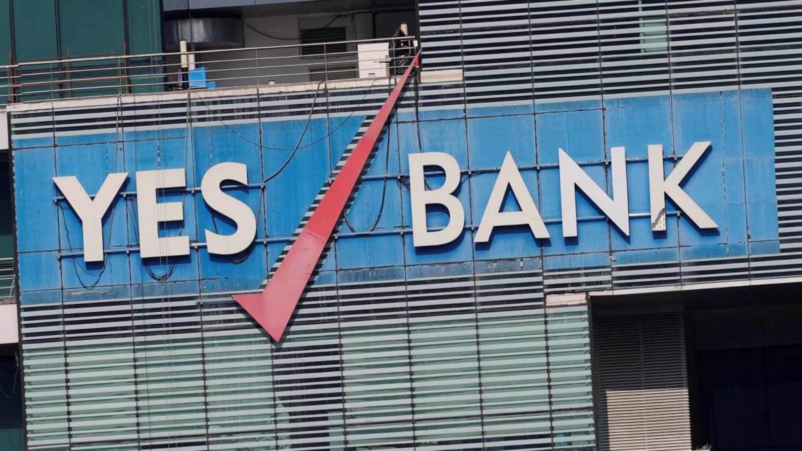 japan mitsubishi ufj financial group keen to buy share of sbi in yes bank report 1