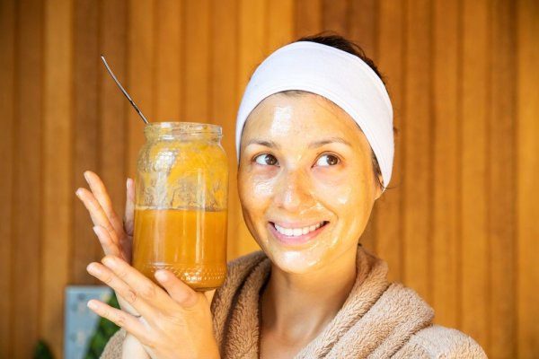 ways to use honey to remove dark circles1