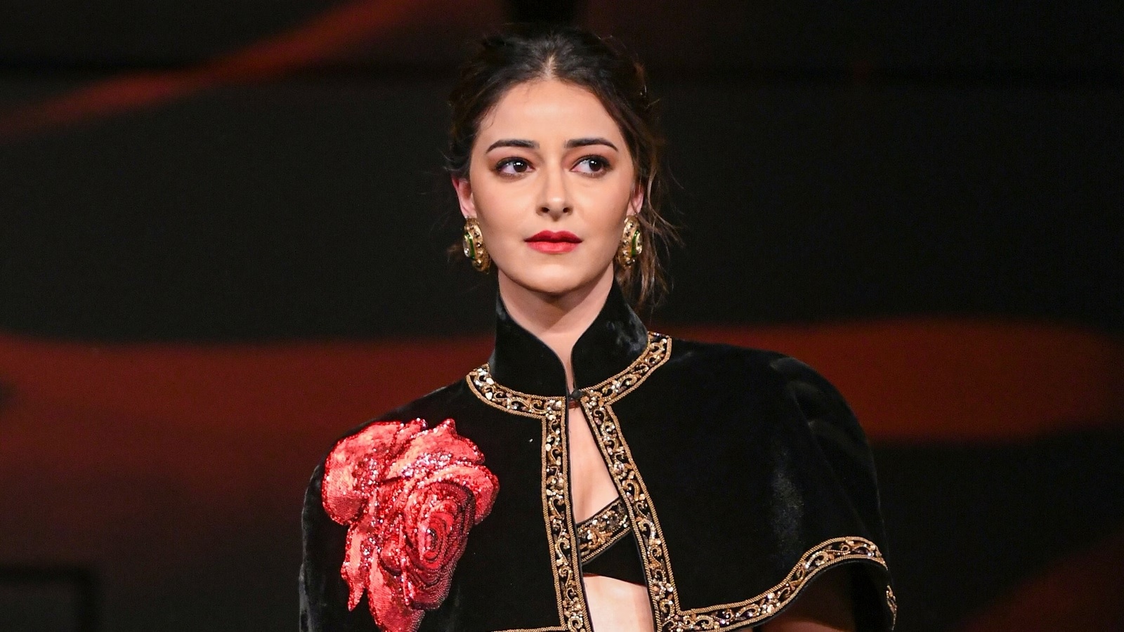 ananya panday reveals pros and cons of being a starkid1