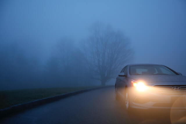 car safe driving tips in foggy weather you should know fog lights overtake windshield2