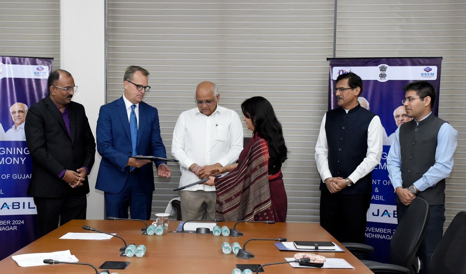 chief minister bhupendra patel technological eco system mou signing ceremony global leader jabil