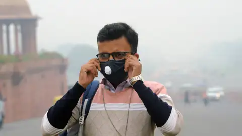 delhi air pollution grap restrictions odd even system air quality index smog aqi stubble burning