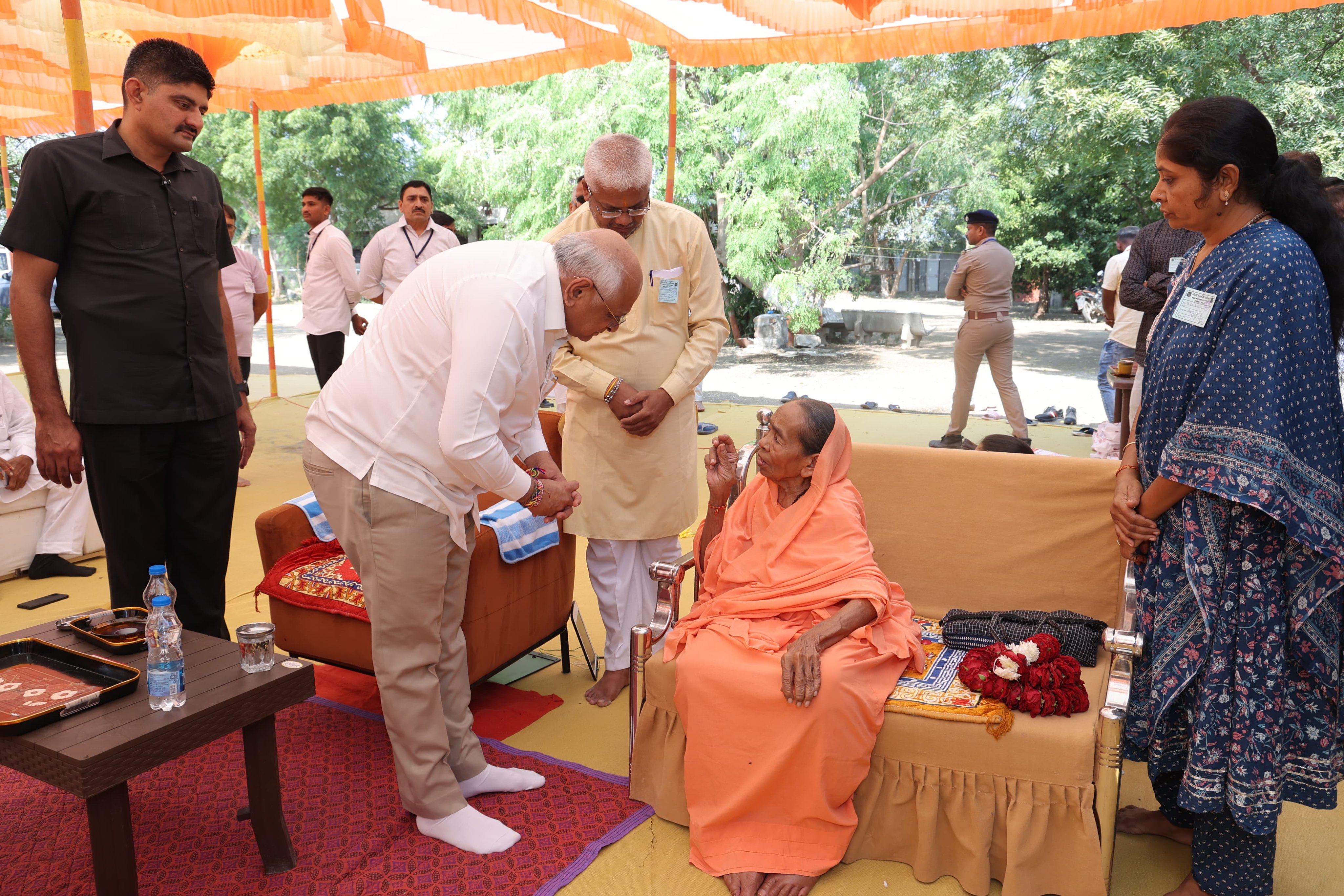 gujarat cm bhupendra patel visited amreli praised cow service activities