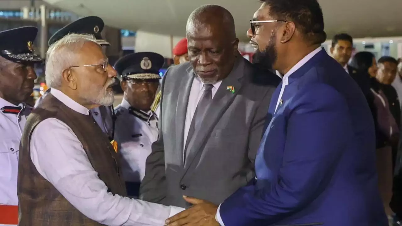 indian pm narendra modi guyana president irfan ali india caricom summit2