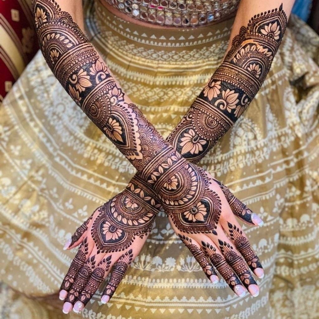 latest bridal mehndi design 2024 bollywood actress wedding mehndi design1