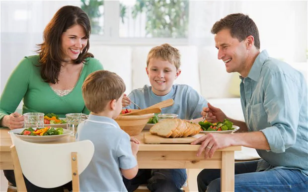 vastu shastra vastu tips rules direction of family members eating food at dining1