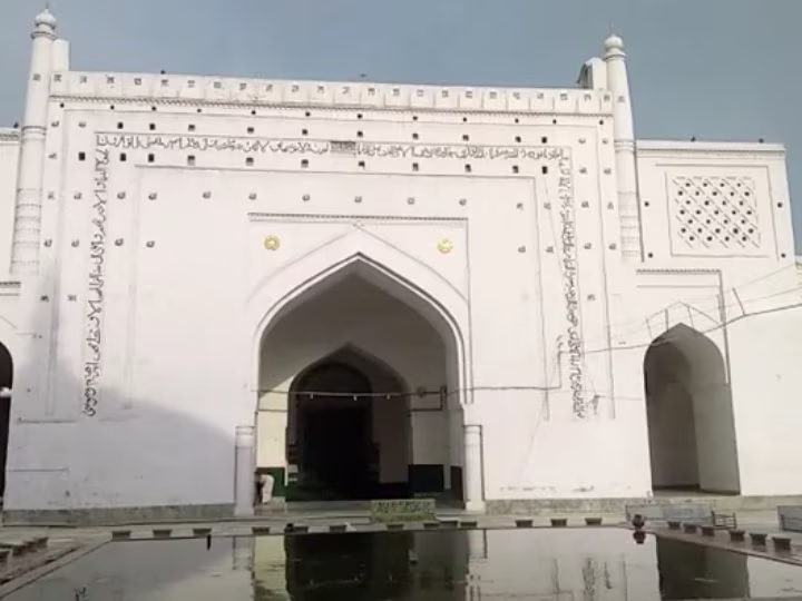 badaun jama masjid dispute hindu side claims it to be neelkanth mahadev temple civil court hearing1