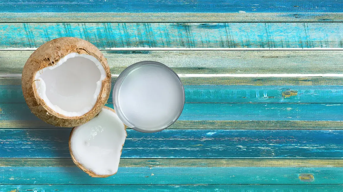 beauty tips know how to use coconut oil to remove skin tanning and bring glow to dark skiniupu