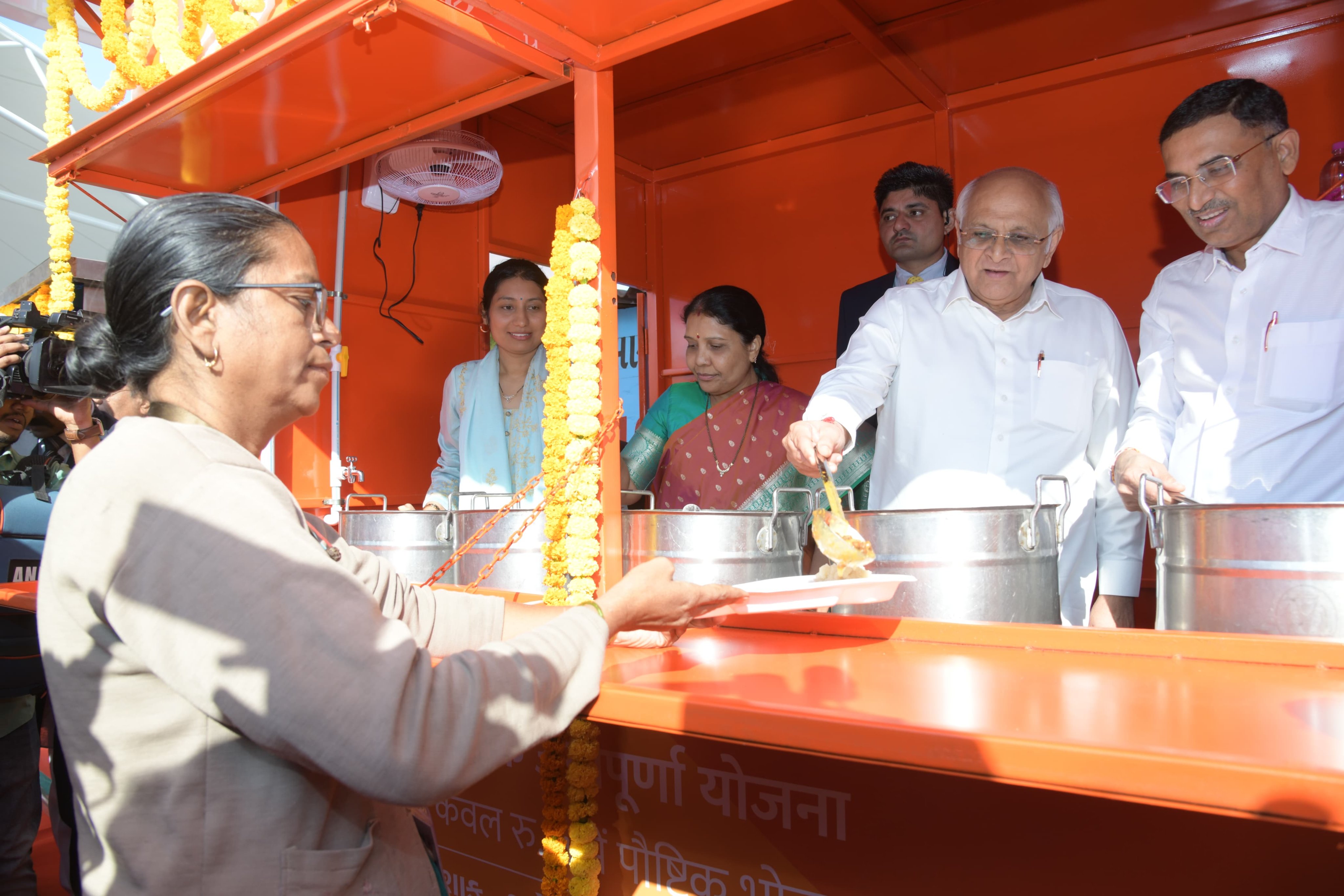 chief minister bhupendra patel launched state first shram suvidha centre ahmedabad1