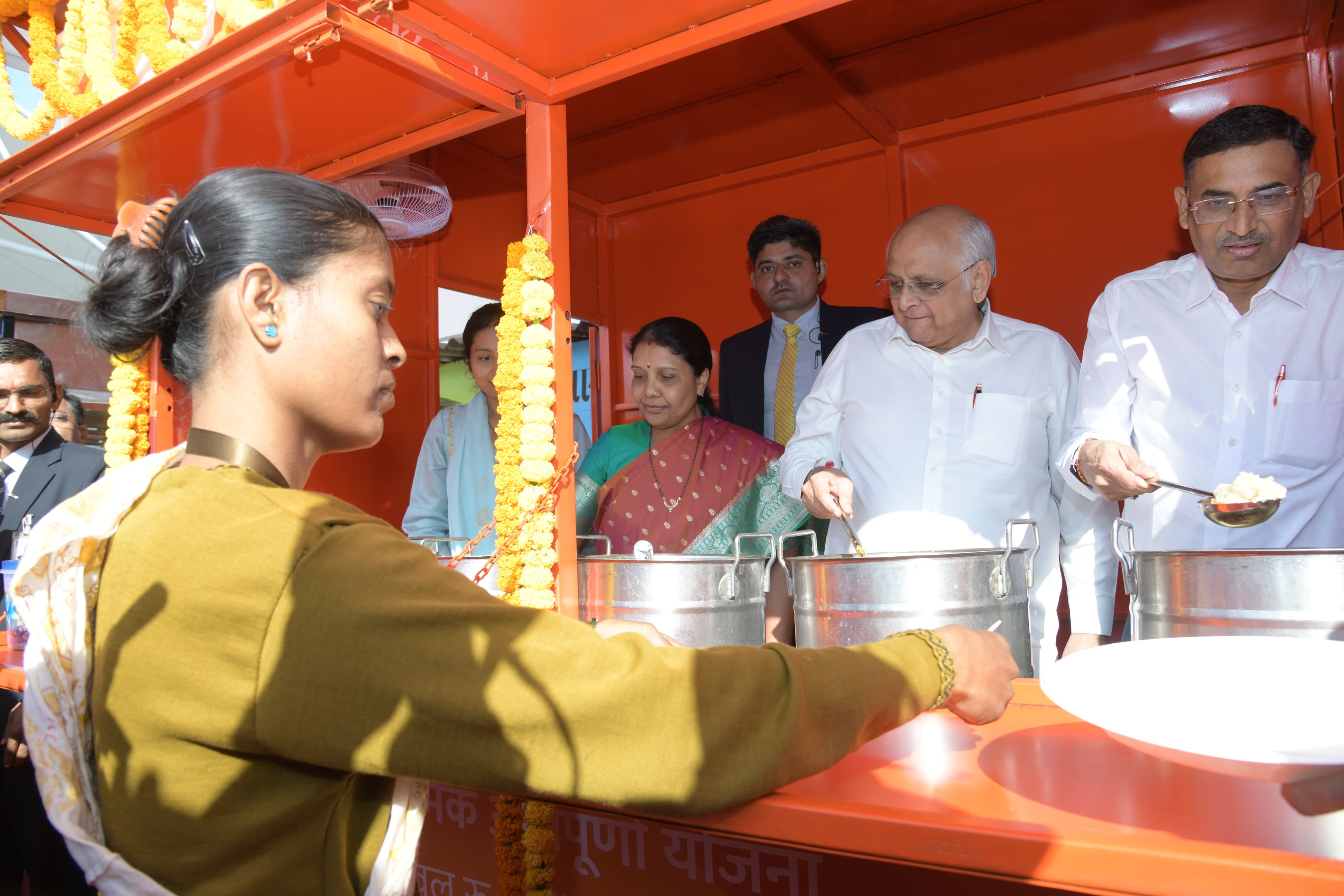 chief minister bhupendra patel launched state first shram suvidha centre ahmedabad2