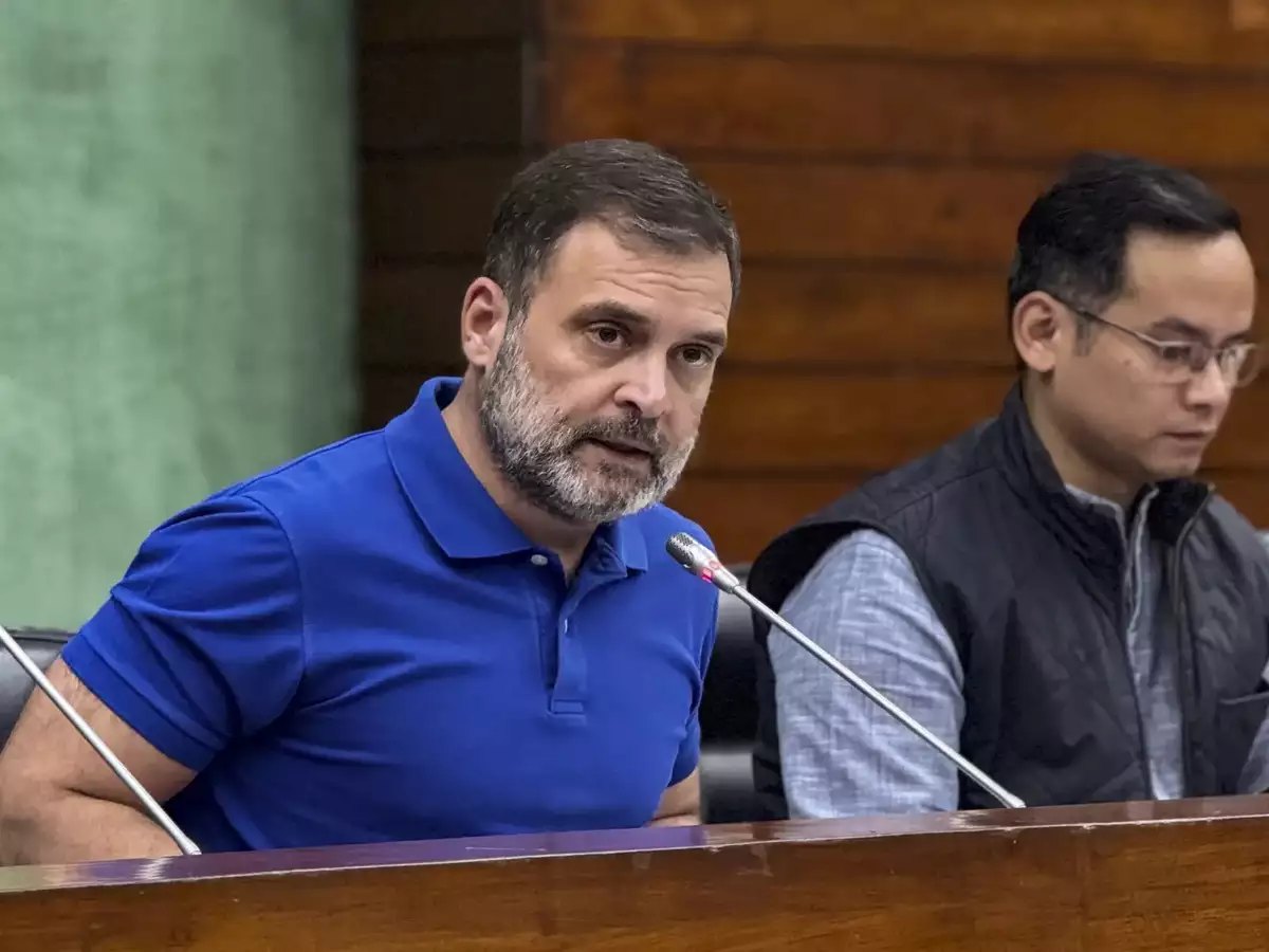 congress leader rahul gandhi gives clarification in pushing incident after bjp mp injured1