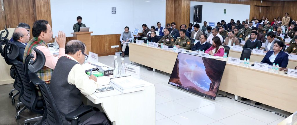 election commission held a review meeting with officials regarding delhi assembly elections1