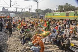 farmers leaders call punjab bandh 30th december 2024 rail bus milk vegetables services affectedet