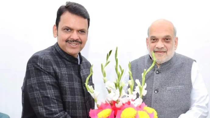 maharashtra cm fadnavis and bjp national president jp nadda arrive at residence of home minister amit shah1