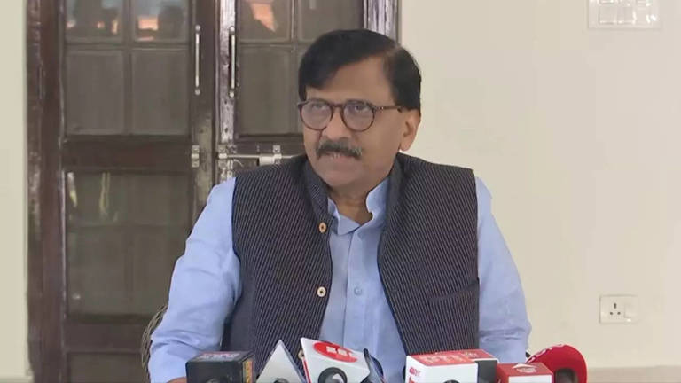 maharashtra cm now eknath shinde will never become cm in maharashtra sanjay raut gave a big statement before swearing in1