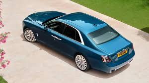 rollsroyce ghost facelift launched in india prices start at rs 8 95 crore check detailsAWR