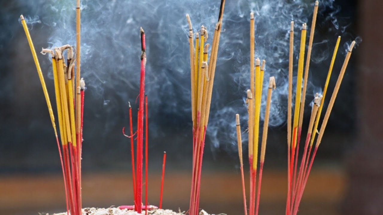 why not burn incense sticks during worship know its religious and scientific reasons2