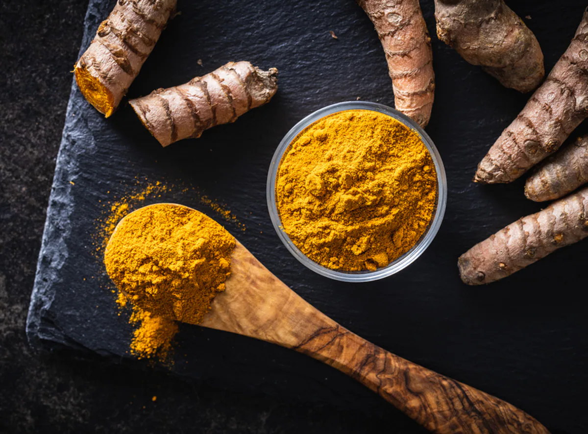 you should never put turmeric in these vegetables while cooking as it can spoil tastery5