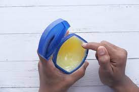 11 unexpected amazing uses of petroleum jelly for skin everyday life you should know vaseline istemal karne ka tarikawt346