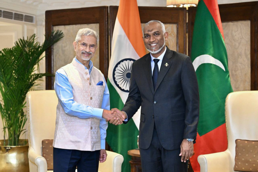 china worried friendship as maldives coming closer to india foreign minister reached to meet muizzufewr