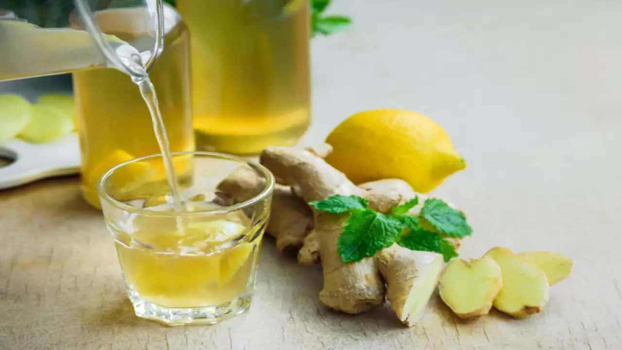 ginger water benefits in hindi know best time to drink1