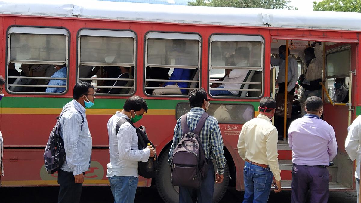 mumbai best wet lease bus staff go on flash strike services partially hit 1