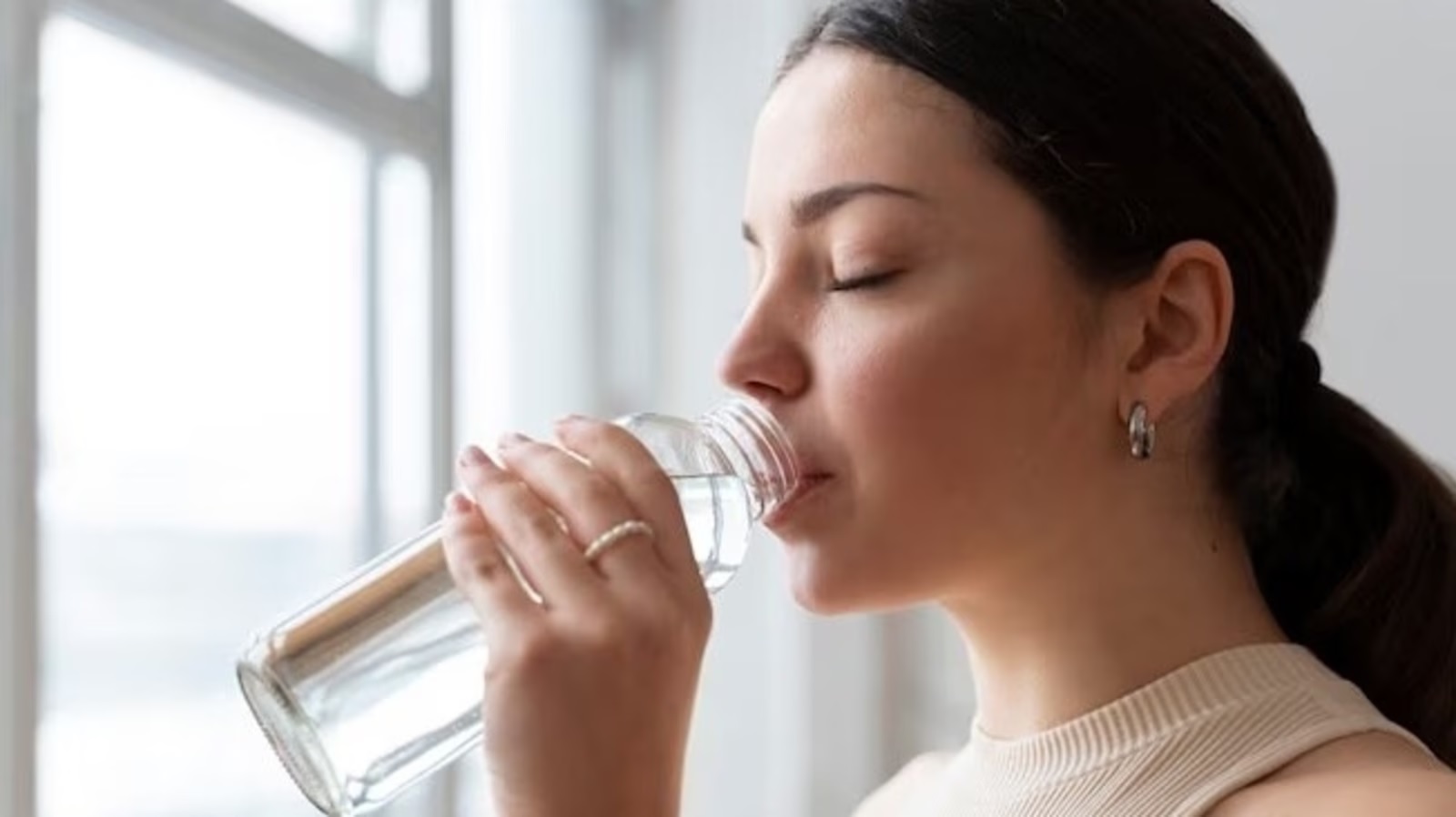 best way to drink water is to take small sips throughout the day read full article2