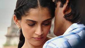 bollywood hindu muslim love story sonam kapoor dhanush film raanjhanaa re release feb 28 fans