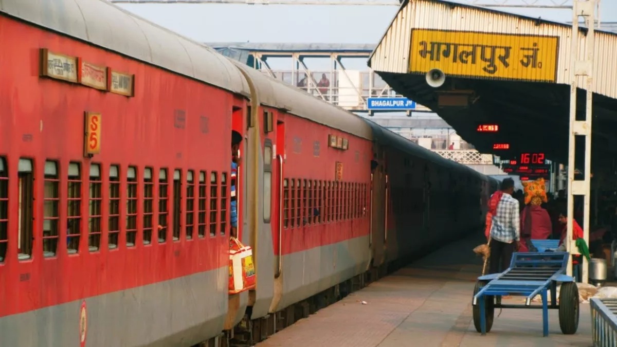 bhagalpur now vikramshila express will not stop at prayagraj junction railways took a big step