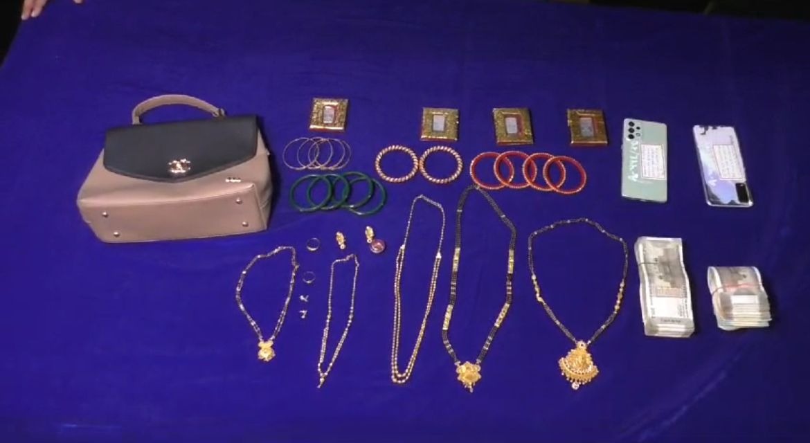 girl stole purse full of jewellery police traced it through 273 cctvs and arrested her2