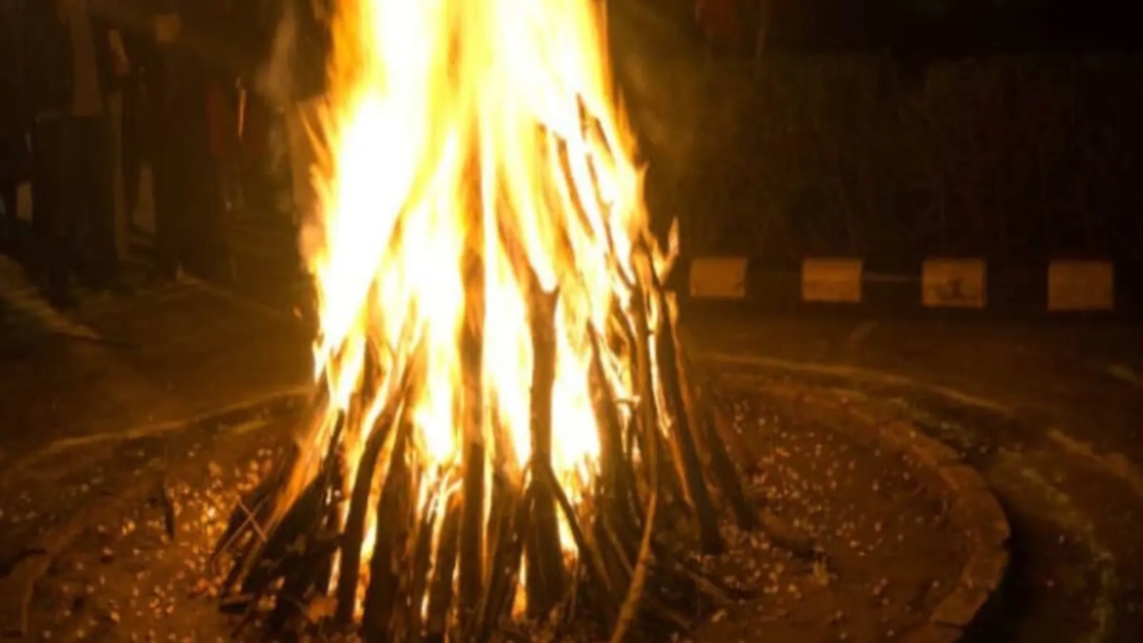 what is the best time of holika dahan 2025 ka kya samay hai holika dahan shubh sanyog1