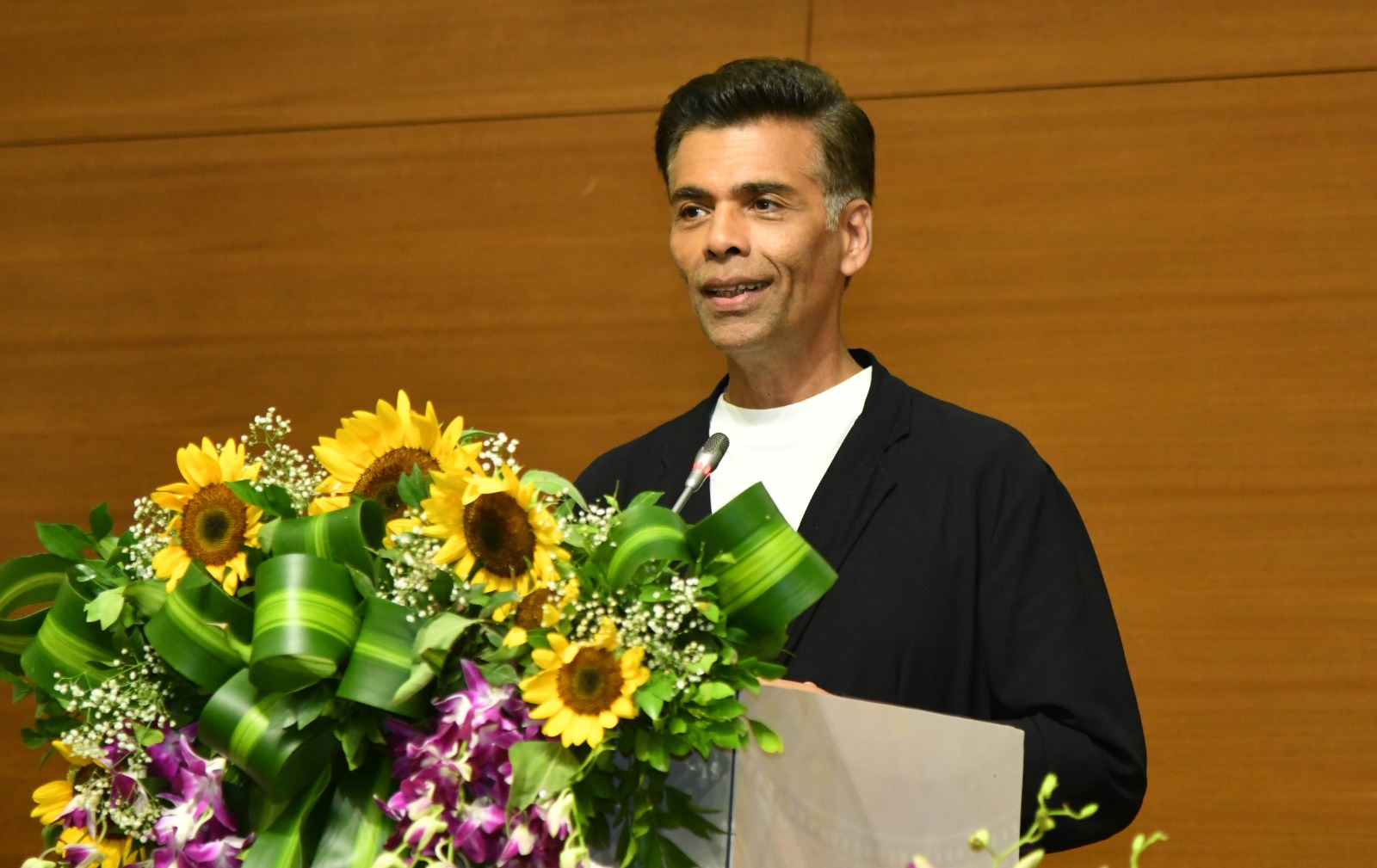 Gujarat Tourism Corporation signs MoU for 70th Filmfare Awards 2025 in presence of CM Bhupendra Patel 5