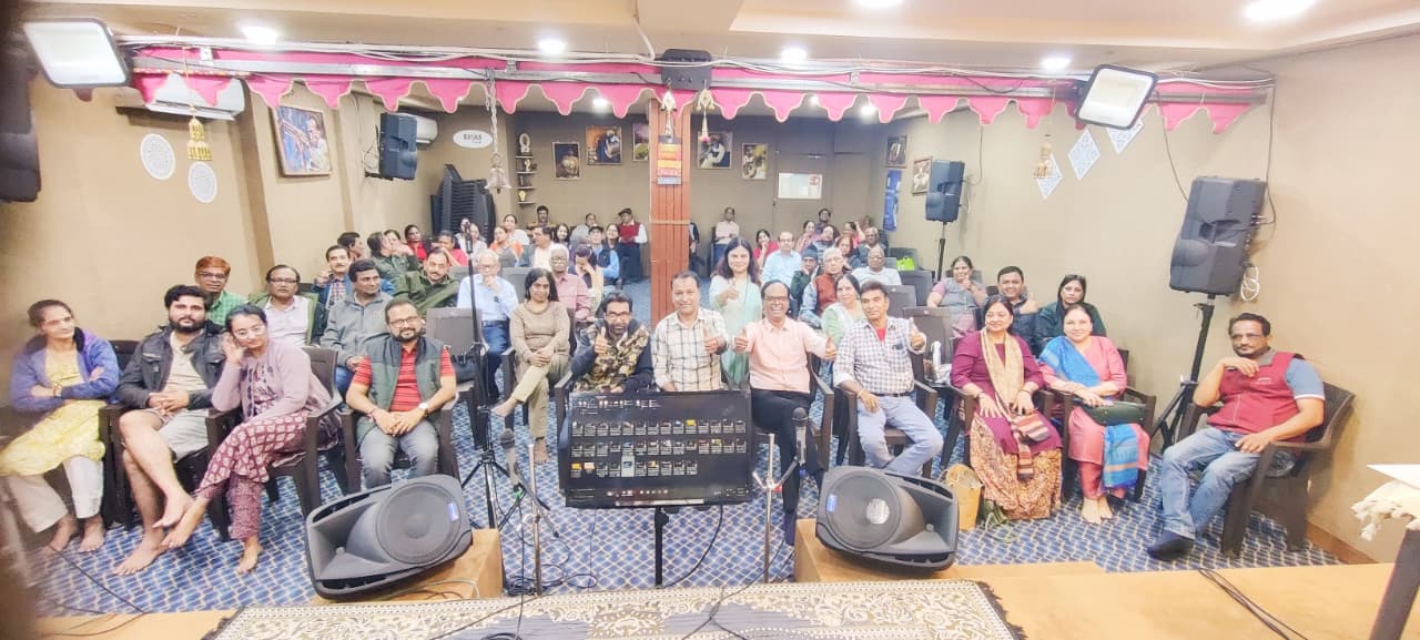 मेलोडी मेकर्स के ‘सिंगर्स चॉइस’ कार्यक्रम में बिखरा सुरीले गीतों का जादू 1 3