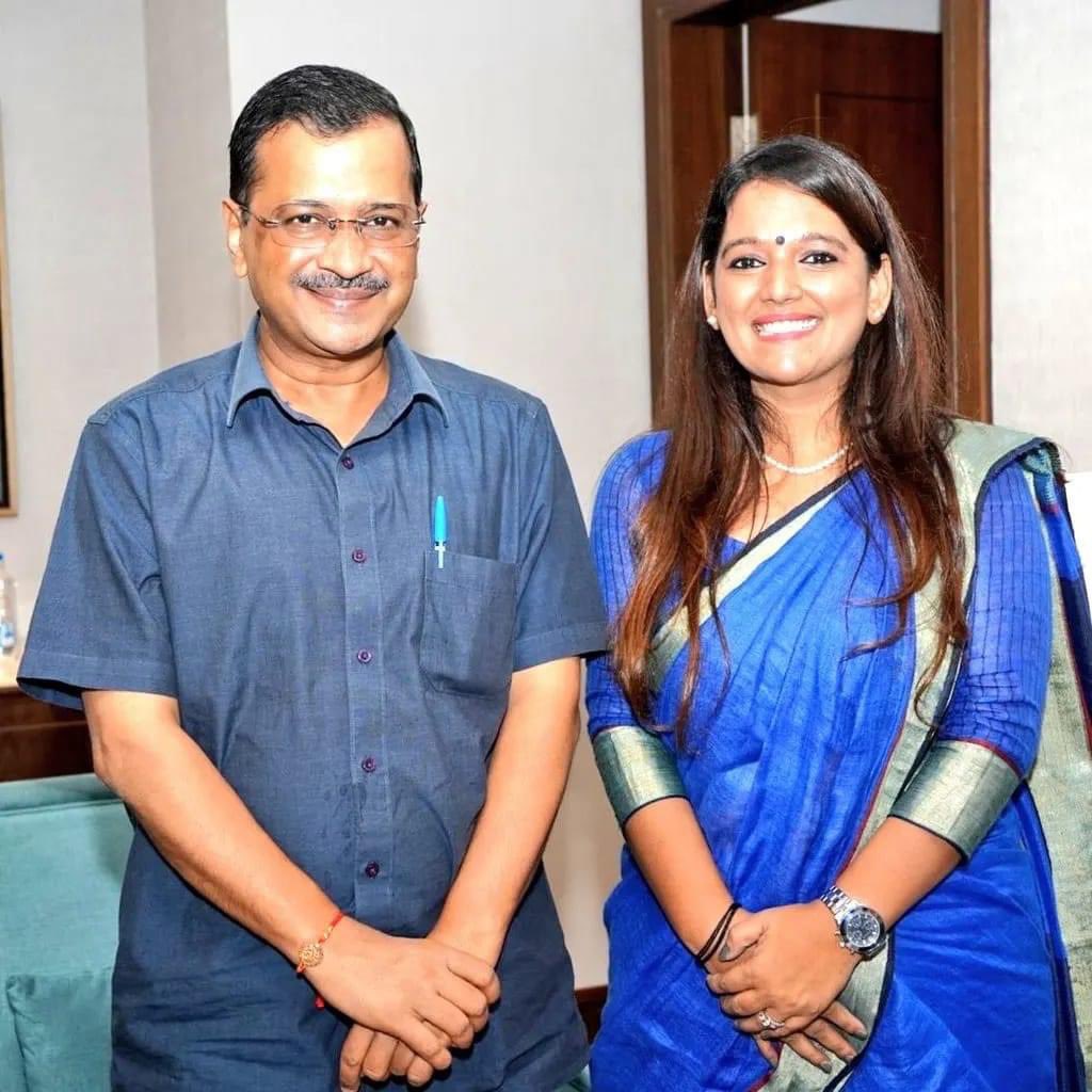 ગૌરી દેસાઈએ ગુજરાતમાં મહિલાઓની સુરક્ષામાં ડબલ એન્જિનની સરકાર નિષ્ફળ હોવાનું ઉઠાવ્યું GARVI GUJARAT 12