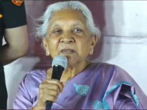 આનંદીબેને હરિદ્વારમાં દીકરીઓની સુરક્ષા અંગે માતાપિતાને ગંભીર ચેતવણી આપી Anandiben gives serious warning to parents about daughters safety in Haridwar