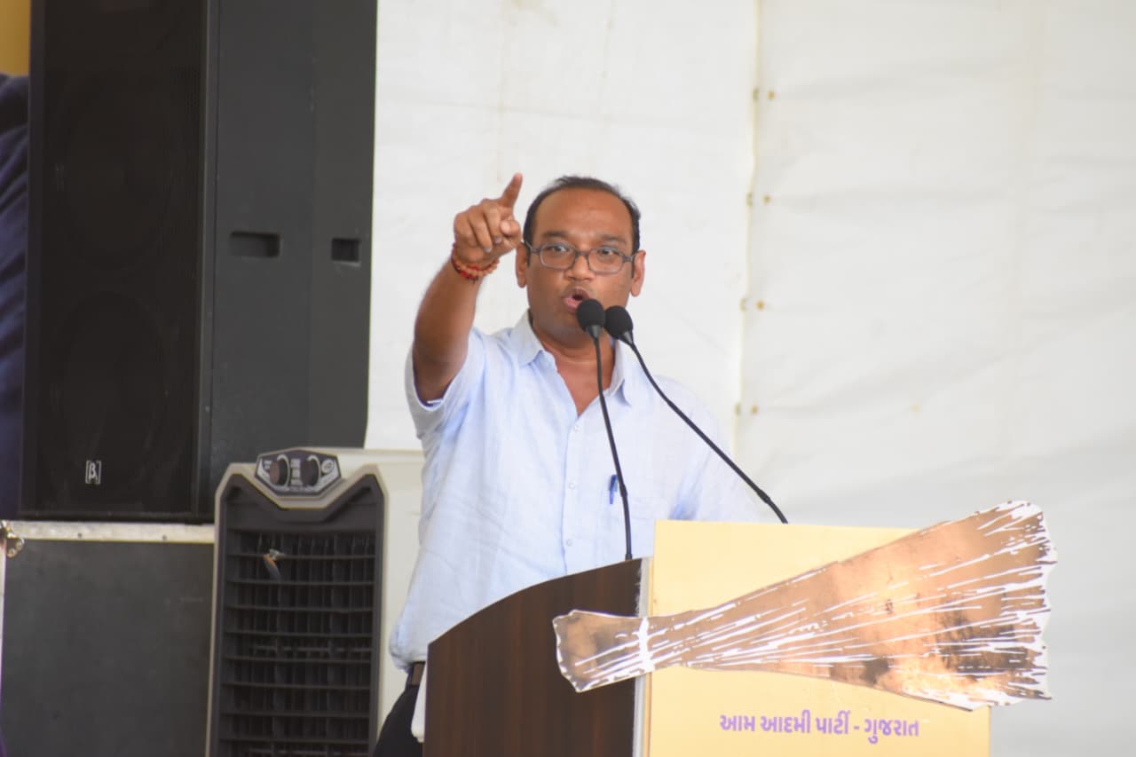 આમ આદમી પાર્ટી અમરેલીમાં ‘વિજય વિશ્વાસ સભા’ યોજી, કેજરીવાલ-ભગવંત સભામાં સંબોધન 10 GARVI GUJARAT 12 1