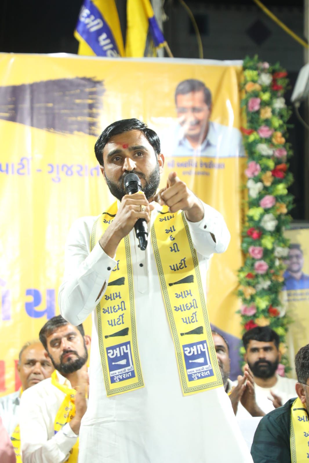 જસદણમાં Aam Aadmi Partyની પ્રેસ પરિષદ, ‘પરિવર્તન લાવો-ખેડૂત બચાવો’ યાત્રા અંગે ભાજપ પર પ્રહાર 1 GARVI GUJARAT 2