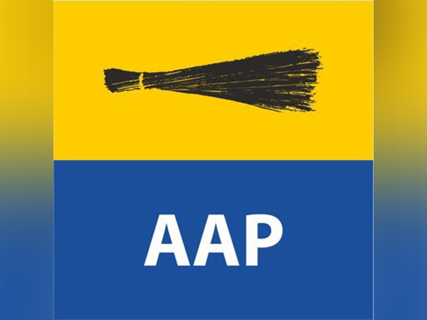 જયદીપસિંહ ચૌહાણ: ભાજપ પર પ્રહાર, AAP કાર્યકર્તાઓને ખોટા કેસમાં ફસાવવાનો આક્ષેપ GARVI GUJARAT 35