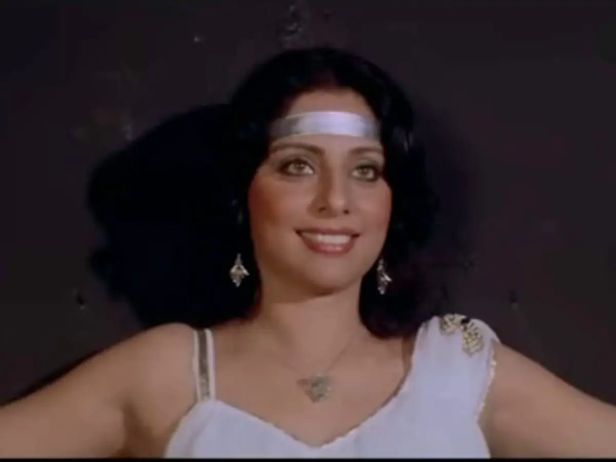 ‘સત્તે પે સત્તા’ ફેમ અભિનેત્રી મધુ મલ્હોત્રાનું ૭૨ વર્ષે નિધન, ૧૦૦થી વધુ ફિલ્મોની યાદગાર કલાકારને વિદાય Satte Pe Satta fame actress Madhu Malhotra passes away at 72 farewell to a memorable artist of more than 100 films