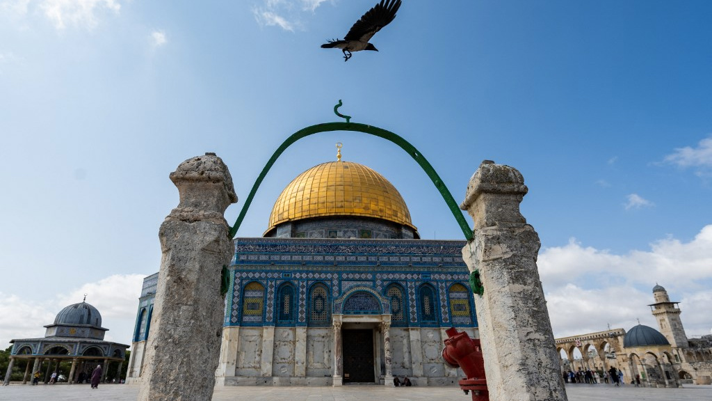 Al-Aqsa Mosqueને લઈને અમેરિકા-ઇઝરાયલના ગુપ્ત પ્લાનના દાવાથી ખળભળાટ, વ્હાઇટ હાઉસે અહેવાલ ફગાવ્યા Claims of secret US Israeli plan for Al Aqsa Mosque cause uproar White House denies report