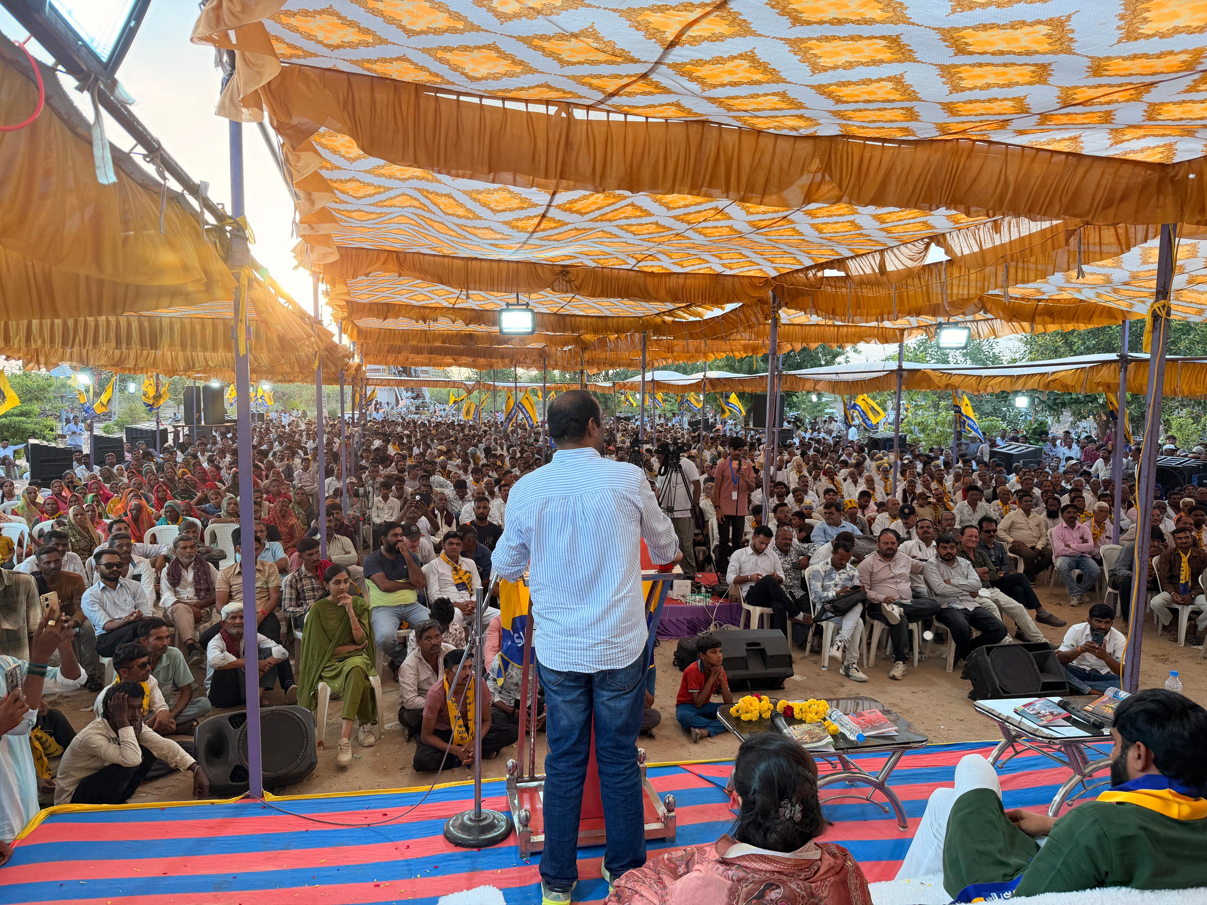 GARVI GUJARAT 4 10